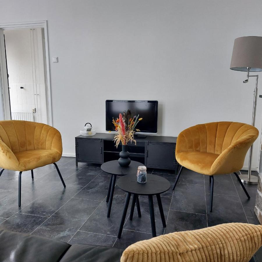 Hof Christina Vakantiewoningen Vrouwenpolder Buitenkant foto