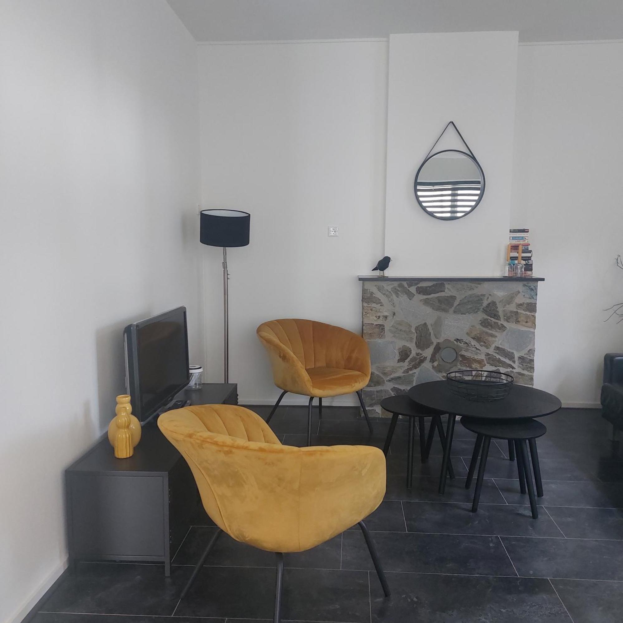 Hof Christina Vakantiewoningen Vrouwenpolder Buitenkant foto