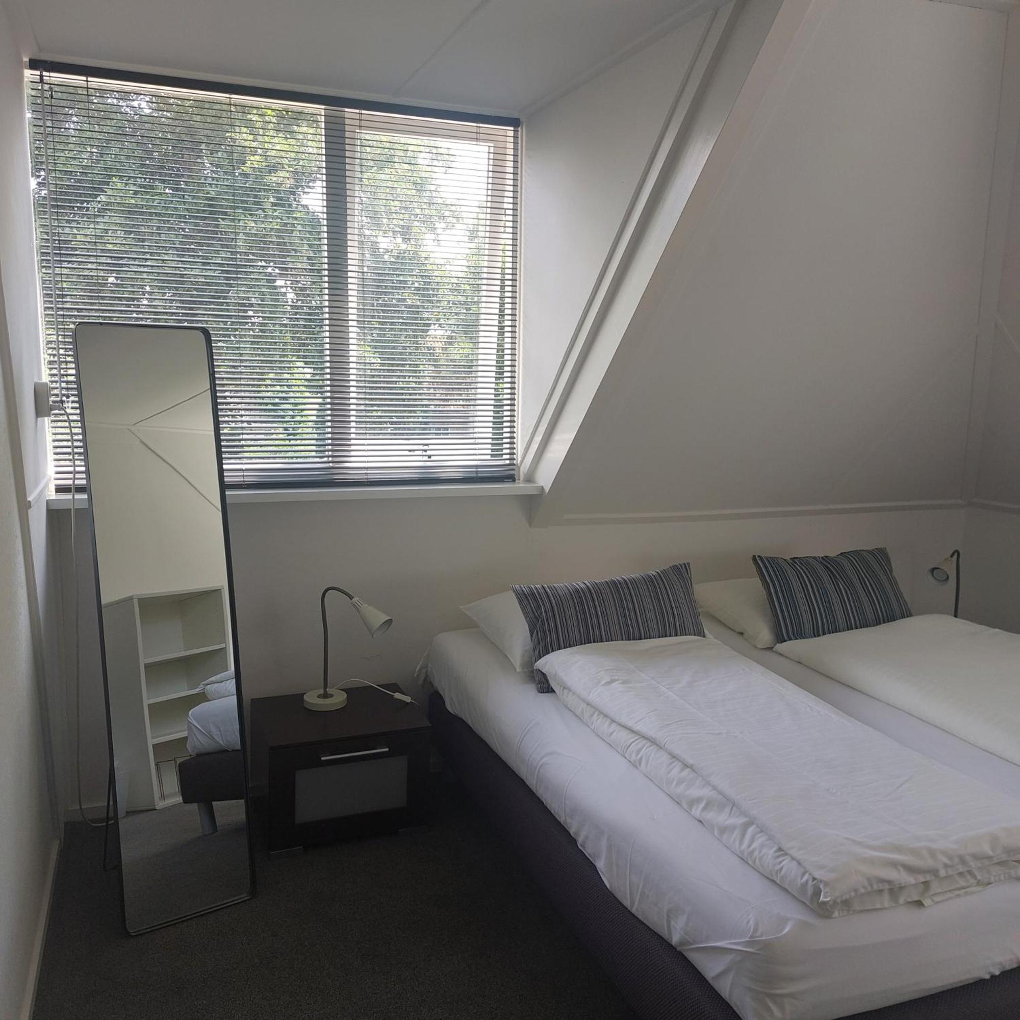 Hof Christina Vakantiewoningen Vrouwenpolder Buitenkant foto