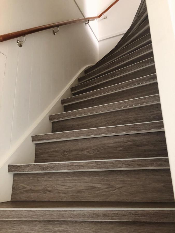 Hof Christina Vakantiewoningen Vrouwenpolder Buitenkant foto